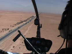 Nvigation entlang einer Wï¿½stenstraï¿½e